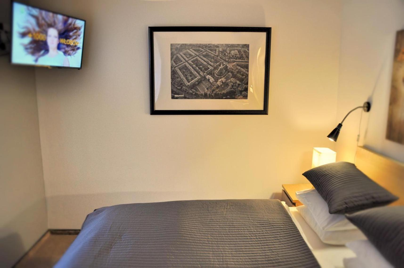 Bialy Dom - 2 Bedrooms Katowice Room photo